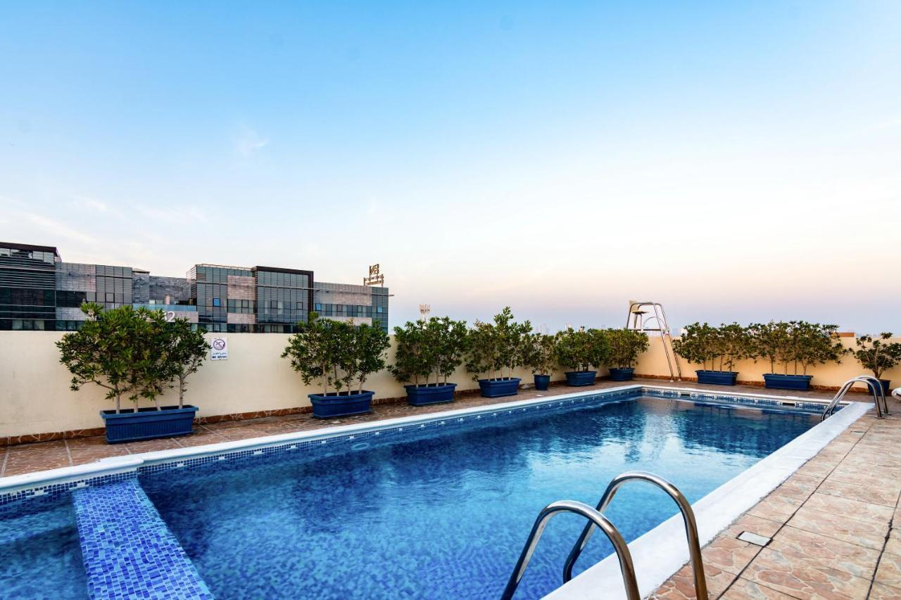 Icon Hotel Apartments Дубай Екстер'єр фото